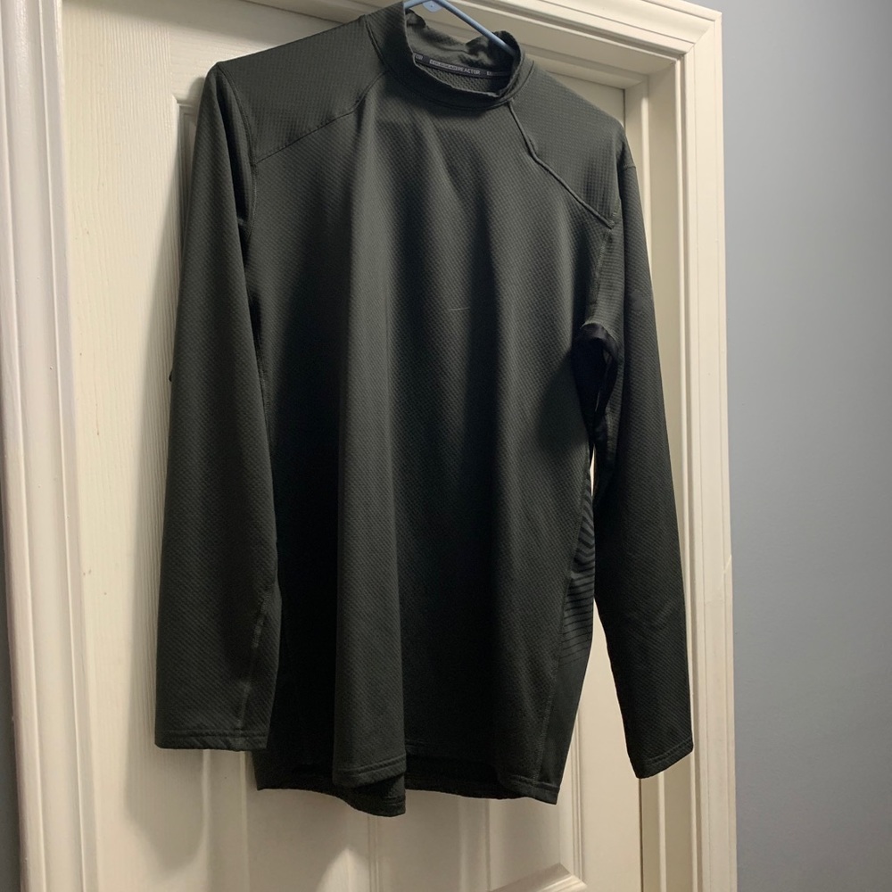 Under Armour Cold Gear Reactor pull over size Lg
